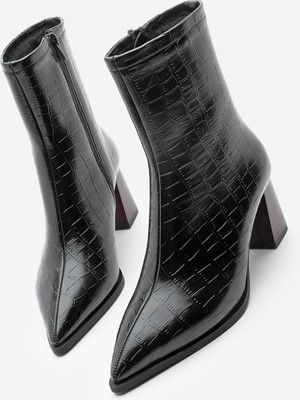 Marjin Kadın Kalın Topuklu Sivri Burun Bot Simva Siyah Croco