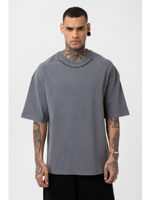 Yıkamalı Zincir Detaylı Oversize Tişört Füme