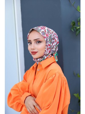 Karmen Desenli Eşarp Benetton