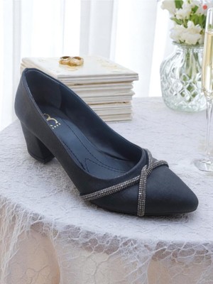 885 Siyah Taş Detaylı 5 cm Kadın Topuklu Ayakkabı