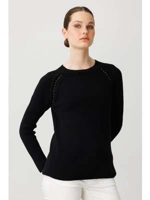 Kadın Sıfır Yaka Boncuklu Yün Kazak Siyah