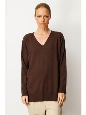 Kadın V Yaka Önü Arkası Yırtmaçlı Kazak Kahve