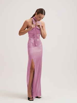 Kadın Boyundan Bağlamalı Vücudu Saran Maxi Sırtı Açık Saten Kolsuz Şık Yazlık Abiye Gece Elbise