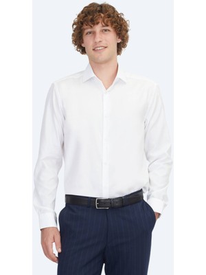 Beyaz Regular Fit Dokuma Klasik %100 Pamuk Gömlek