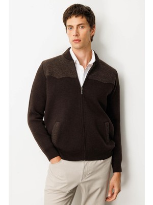 Erkek Hakim Yaka Göğsü ve Cebi Keçe Triko Yün Mont K.kahve