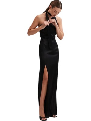 Kadın Boyundan Bağlamalı Vücudu Saran Maxi Sırtı Açık Saten Kolsuz Şık Yazlık Abiye Gece Elbise