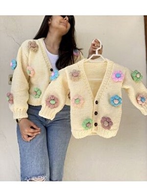 El Örgüsü Anne Kız Kombini Papatyalı Çiçekli Hırka