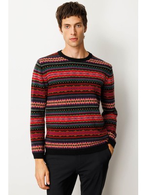 Erkek Sıfır Yaka Jakarlı Yün Kazak Siyah