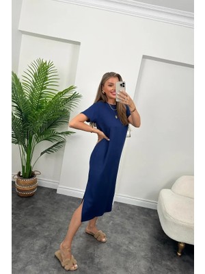 Kadın Kısa Kollu Yırtmaç Detaylı Salaş Viskon Elbise