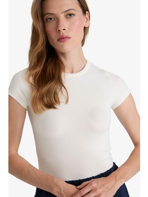 DeFacto Slim Fit Dar Kesim Bisiklet Yaka Kısa Kollu Tişört G2761AX25AU