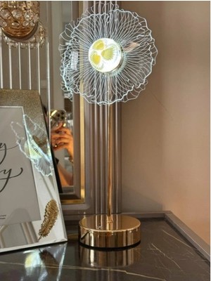 Çiçek Tasarımlı LED Masa Lambası