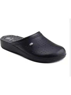 Gezer Unisex Ortopedik Sabo Kaydırmaz Aşçı Hastane Terlik Suni Deri Malzemeden Üretilmiştir