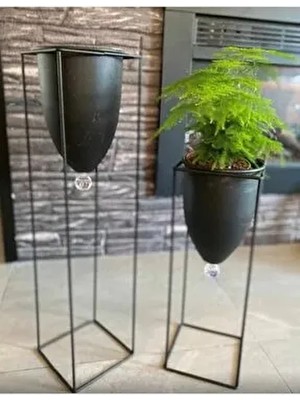 Tasarım Evi Metal Ayaklı Dekoratif Saksı 2'li Modern Tasarım Metal Malzeme ile Şık Kullanım