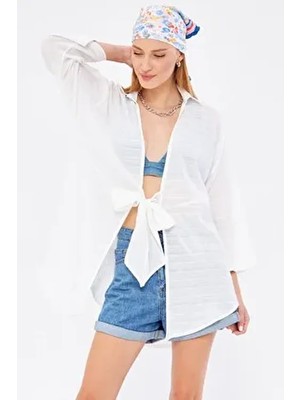 Kadın Beyaz Kendinden Çizgili Önden Bağlamalı Kimono Gömlek ARM-24Y001101