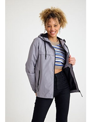 Kadın Içi Astarlı Suya Dayanıklı Kapüşonlu Cepli Yağmurluk