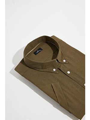 Erkek Büyük Beden Kısa Kol Yaka Düğmeli Pamuklu Cepli Düz Haki Gömlek