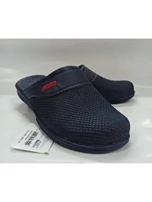 Gezer Kapalı Islak Zemin Terliği Su Geçirmez Kaydırmaz Plastik Malzeme ile Günlük Kullanım İçin