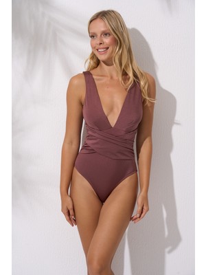 Göğüs Dekolte Detaylı Sabit Kaplı Korseli Mayo