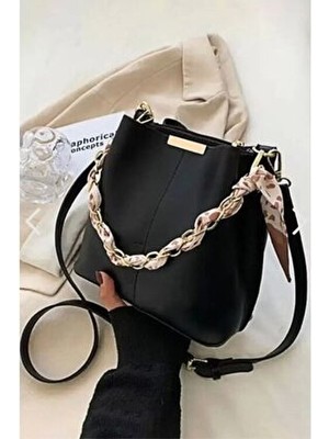 Bag & More Kadın Siyah Fularlı Zincir Aksesuarlı Yumuşak Deri 3 Bölmeli El Kol ve Omuz Çantası