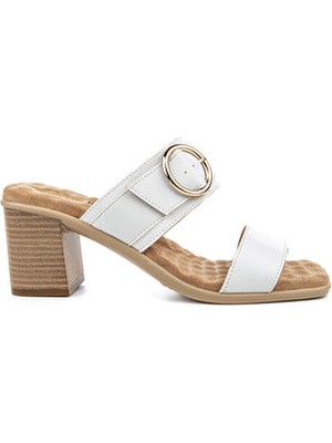 Muya Koza Kadın Terlik Suni Deri Anatomik Taban Günlük Kullanım İçin Beyaz Renkli Konforlu Tasarım