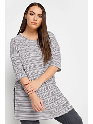 Büyük Beden Bisiklet Yaka Yarım Kollu Yırtmaç Detaylı Çizgili T-Shirt 302946