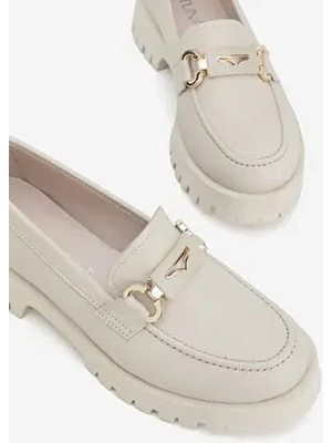 Kadın Bej Hakiki Doğal Deri 36-41 Numara Tokalı Loafer Ayakkabı