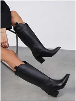 Poteen Ptn Bonvex Kadın Çizme Suni Deri Malzemeden Orta Kalın Topuklu Şık Tasarım