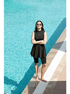 Haşema Spor Kesim Siyah Kadın 4 Parça Yarı Kapalı Mayo Takımı 5014 Kolsuz Bisiklet Yaka