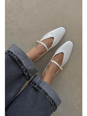 Straswans Kadın Stony Beyaz Kırışık Deri Babet Düz Tabanlı Suni Deri Günlük Ayakkabı