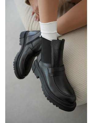 Viyola Hakiki Deri  Lastikli Kemer Detaylı Kadın Bot- Siyah Deri