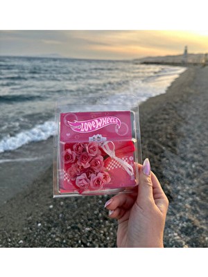 Lovewheels Koyu Pembe Mini Çiçek Buketi