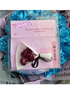 Lovewheels Bordo Renkli Aynalı Kişiye Özel Çiçek Buketi Şık Tasarım ve Modern Dekor