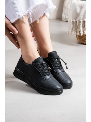 Navi Shoes Kadın Günlük Ayakkabı Suni Deri Kaydırmaz Taban 3428NAV Konforlu Slip-on Tasarım