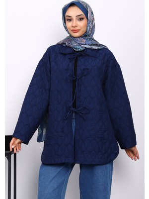 Lacivert Yakalı Çift Cepli Kapitone Ceket