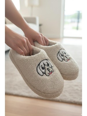 Ft 102 Köpek Nakışlı Kadın Ev Terliği Peluş Terlik Çeyiz ve Bohça Terliği Ses Yapmaz Kalın Taban