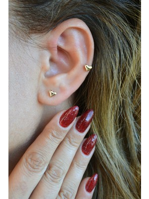 Sacce Scarves & Accessories 14K Altın Kaplama Mini Kalp Küpe – 4 mm Zarif Tasarım & Helix Uyumlu