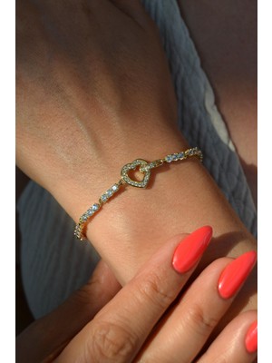 Sacce Scarves & Accessories Kalp Zirkon Bileklik Sevgiliye Hediyelik Kararmaz Bileklik Aşk Sembollü