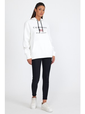 Süperlife Kadın Kapşonlu Rahat Kalıp Içi Polarlı 3 Iplik Kanguru Cepli Amerikan Baskılı Swetashırt SPR24SWK01