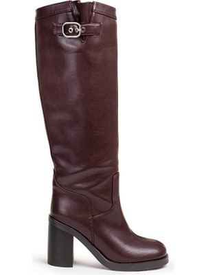 Deri Görünümlü Topuklu Çizme TW6250035021035