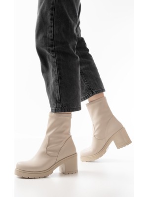 767-3040 Bej Günlük Kalın Topuklu Kadın Bot