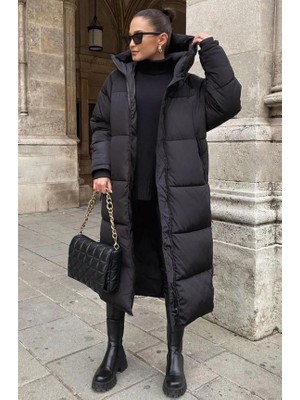Madmext Mad Girls Kadın Koyu Siyah Uzun Şişme Mont MG1303 Kalın Fermuarlı Yaka Özellikli
