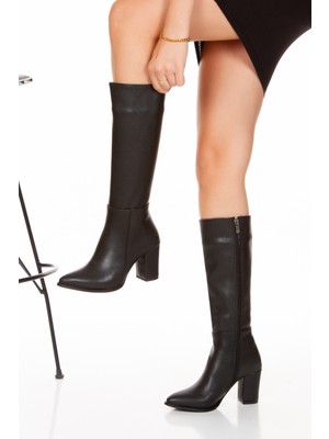 Kadın Siyah Yüksek Topuklu Deri Görünümlü Uzun Çizme