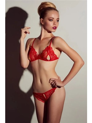 Kırmızı Dantelli Fantazi Sütyen ve G-String Takım TM2048