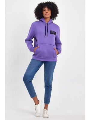 Kadın Kapşonlu Rahat Kalıp Içi Polarlı 3 Iplik Tokyo Baskılı Sweatshırt SPR24SWK05