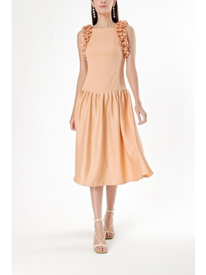 Bej Kolsuz Dar Kesim Elbise 93901