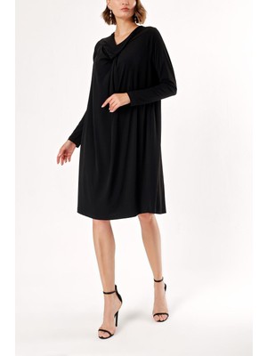 Siyah Yakası Asimetrik Bol Kesim Örme Elbise  91931