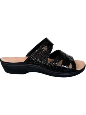 Extrafıt Geniş Kalıp Kadın Tabanı Çıkabilen Cırtlı Terlik 251