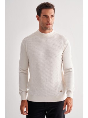 Açık Krem Yarım Balıkçı Yaka Uzun Kol Cepsiz Comfort Fit Classic Yünlü Triko Kazak 1012255209