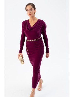 Kadın Mürdüm Degaje Yaka Zincir Kemerli Maxi Elbise