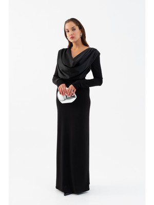 Kadın Siyah Pileli Degaje Yaka Elbise